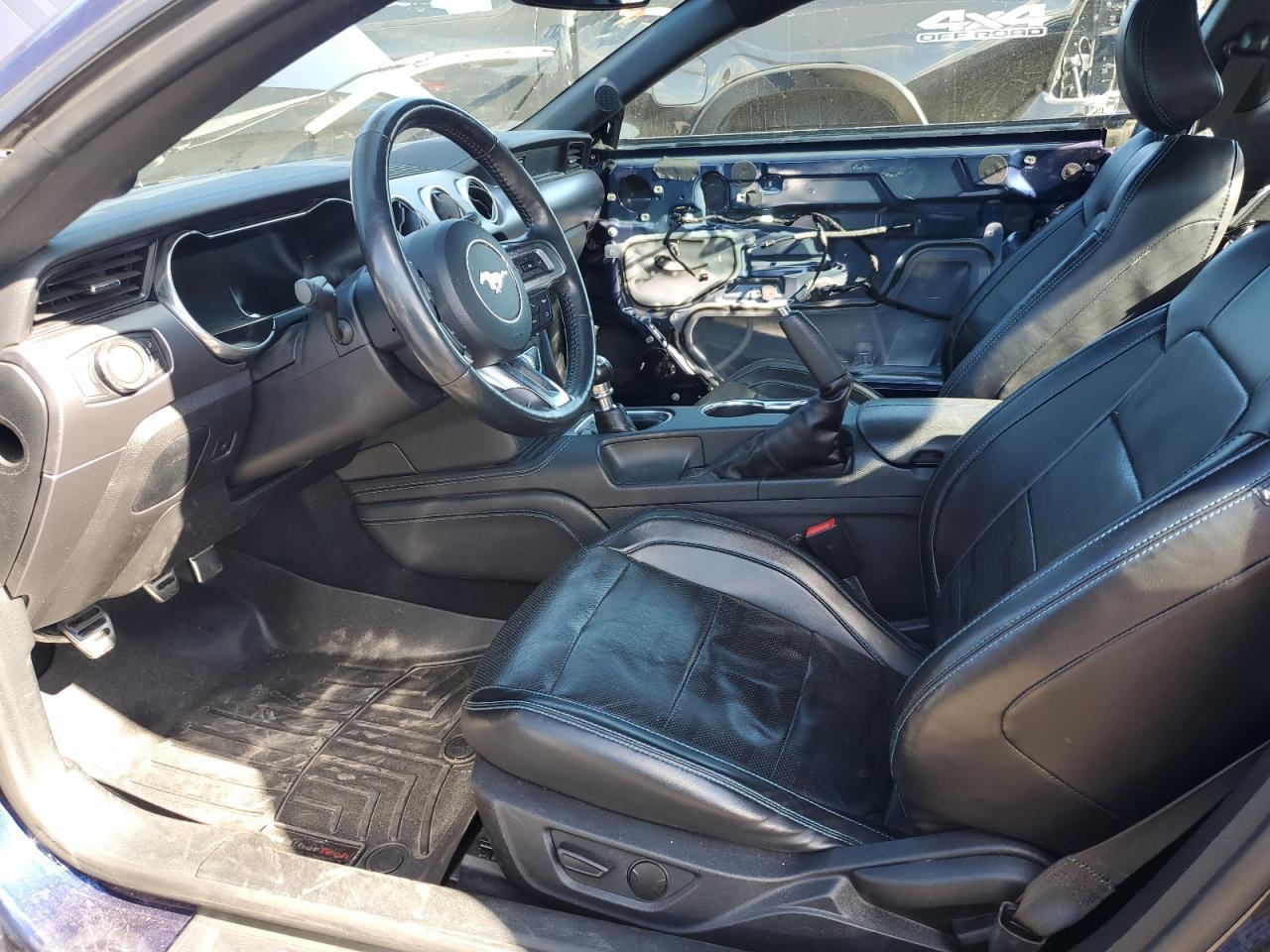 2020 Ford Mustang - Фото 7