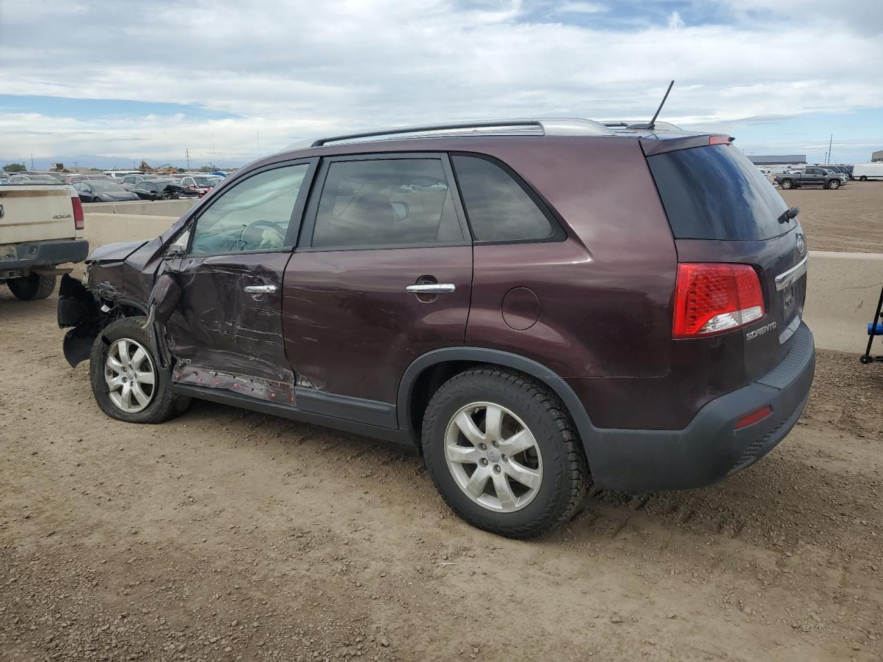 2012 Kia Sorento Base - Фото 2