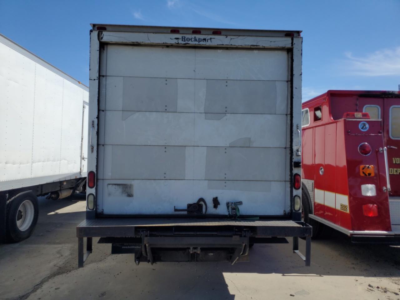 2013 Ford Econoline E450 Super Duty Cutaway Van - Фото 6