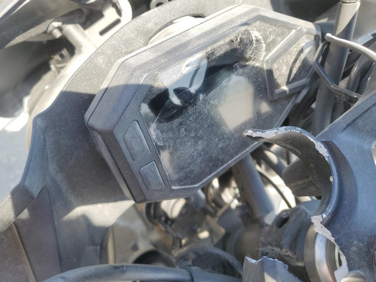 2025 Kawasaki Ex500 - Image 7