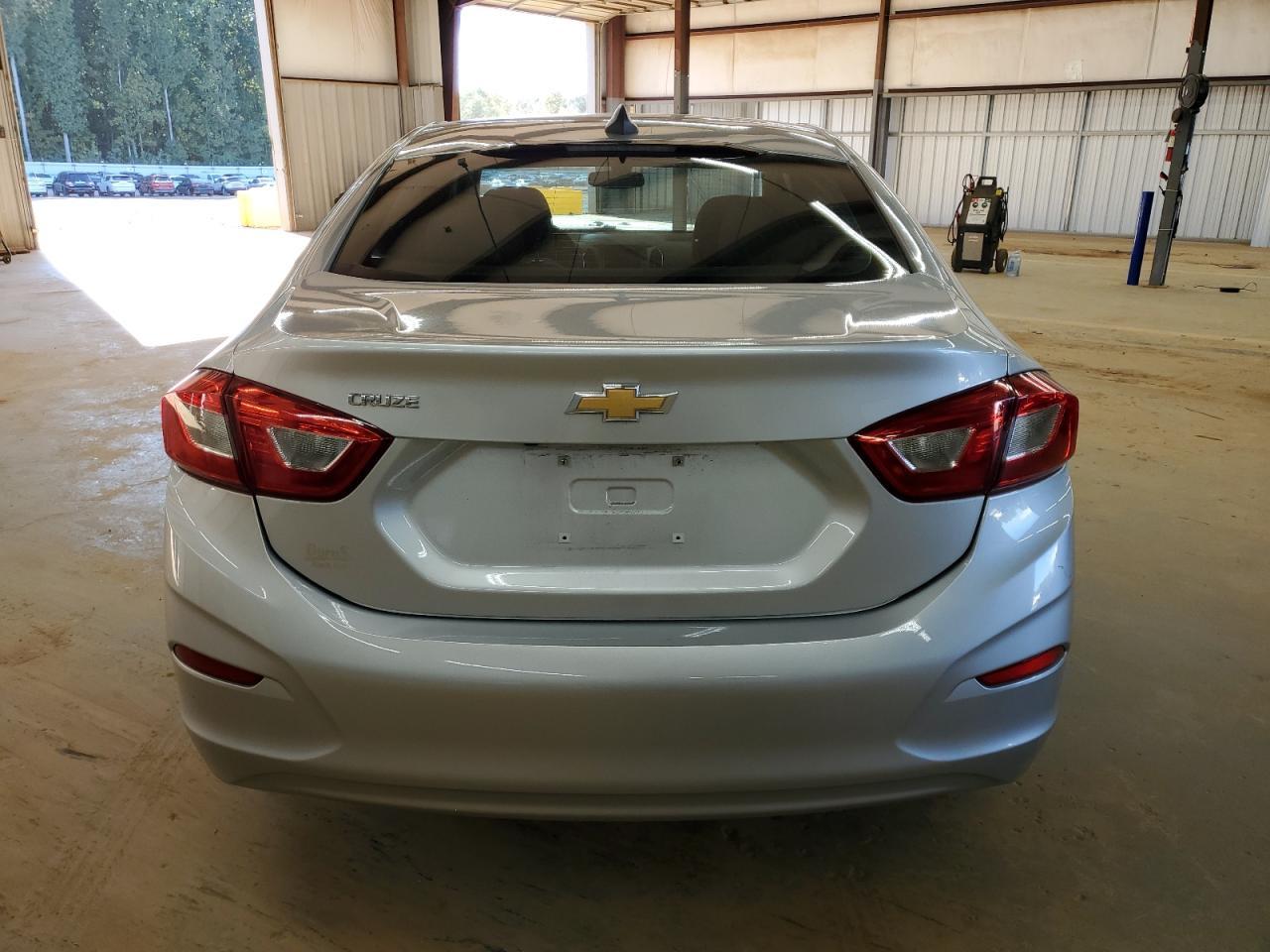 2018 Chevrolet Cruze Ls - Фото 6