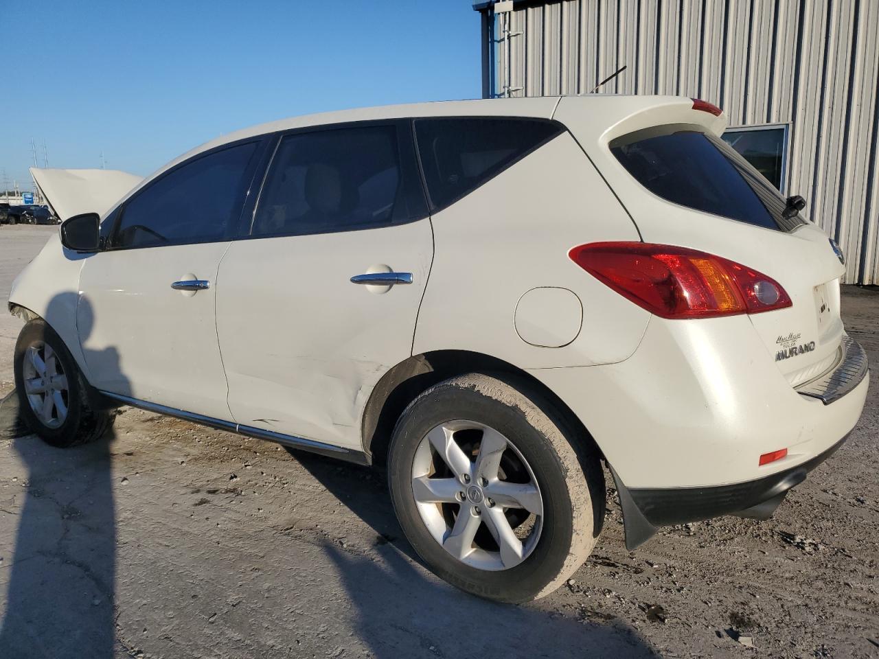 2010 Nissan Murano S - Image 2
