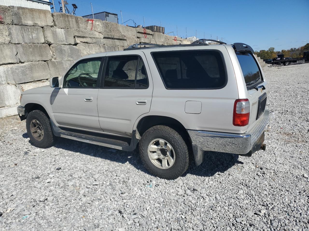 1999 Toyota 4Runner Sr5 - Фото 2