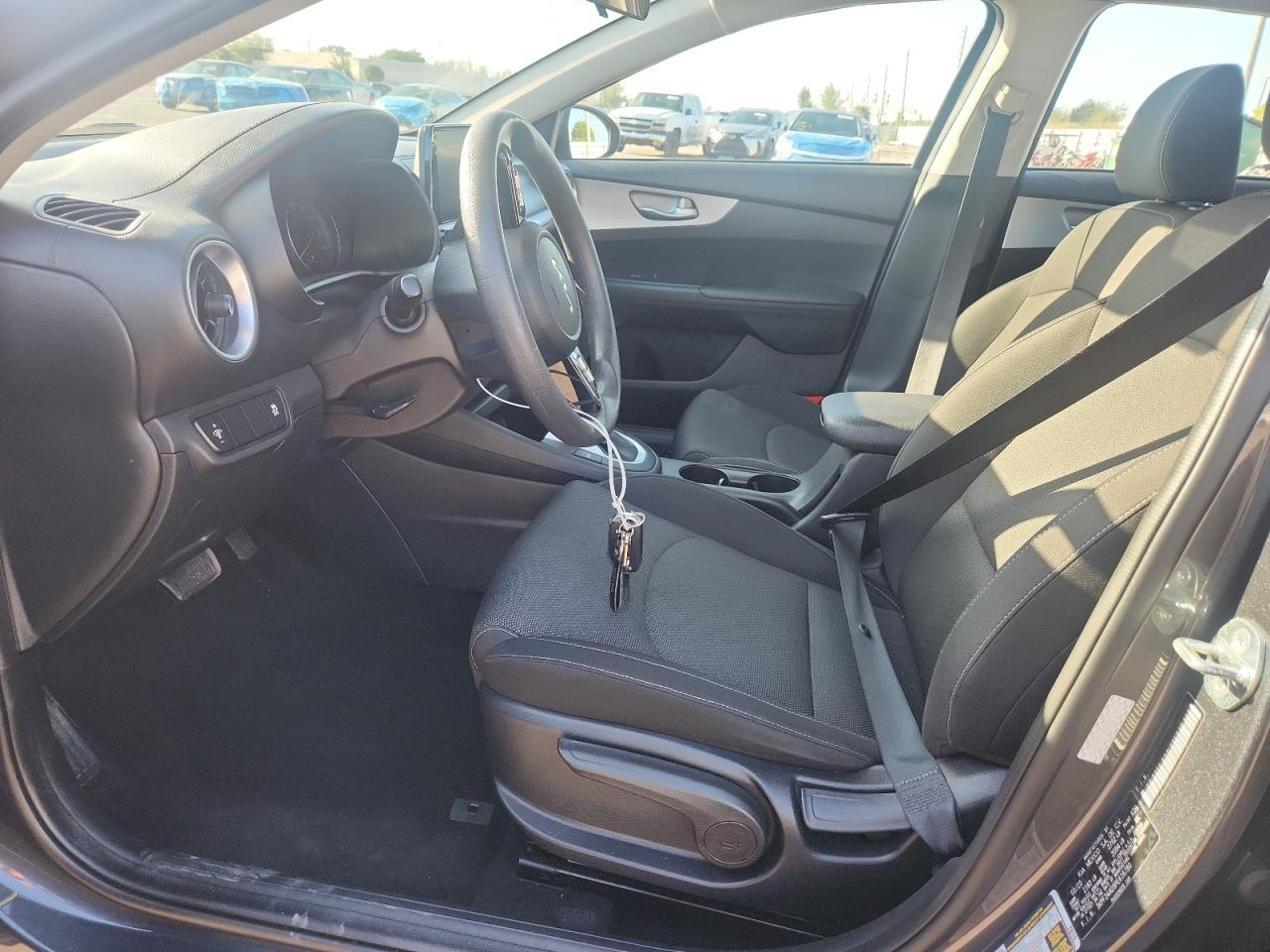 2023 Kia Forte Lx - Фото 7