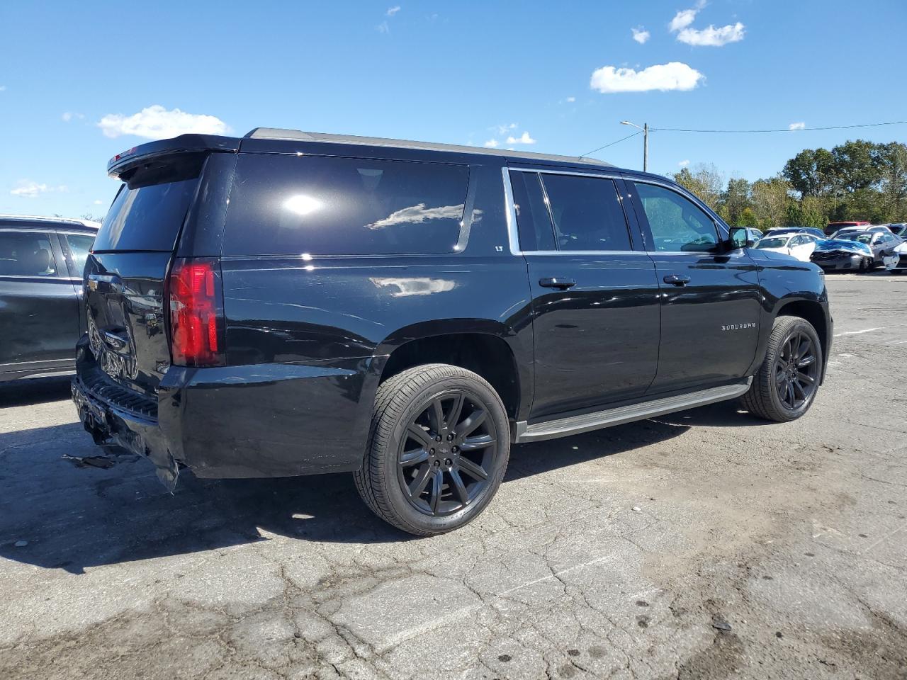 2016 Chevrolet Suburban K1500 Lt - Фото 3