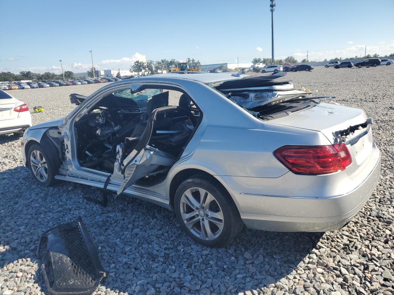 2010 Mercedes-Benz E 350 4Matic - Фото 2