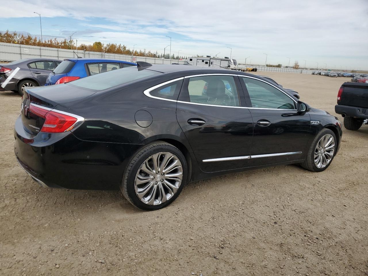 2017 Buick Lacrosse Essence - Фото 3