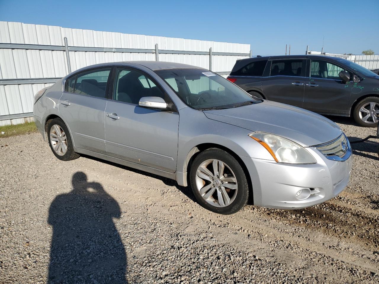 2011 Nissan Altima Sr - Фото 4