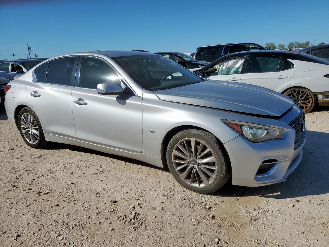 2018 Infiniti Q50 Luxe - Image 4