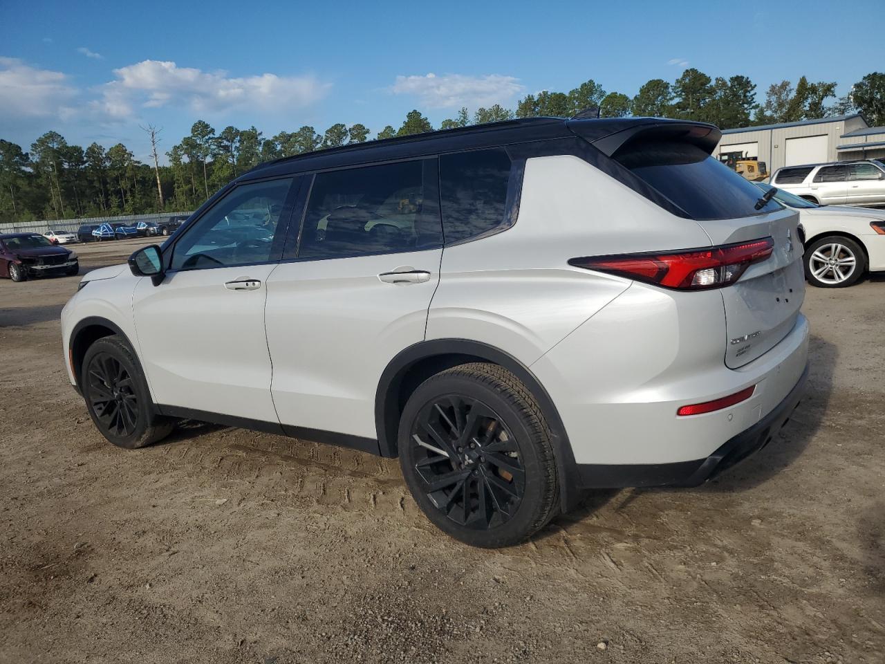 2024 Mitsubishi Outlander Sel - Фото 2