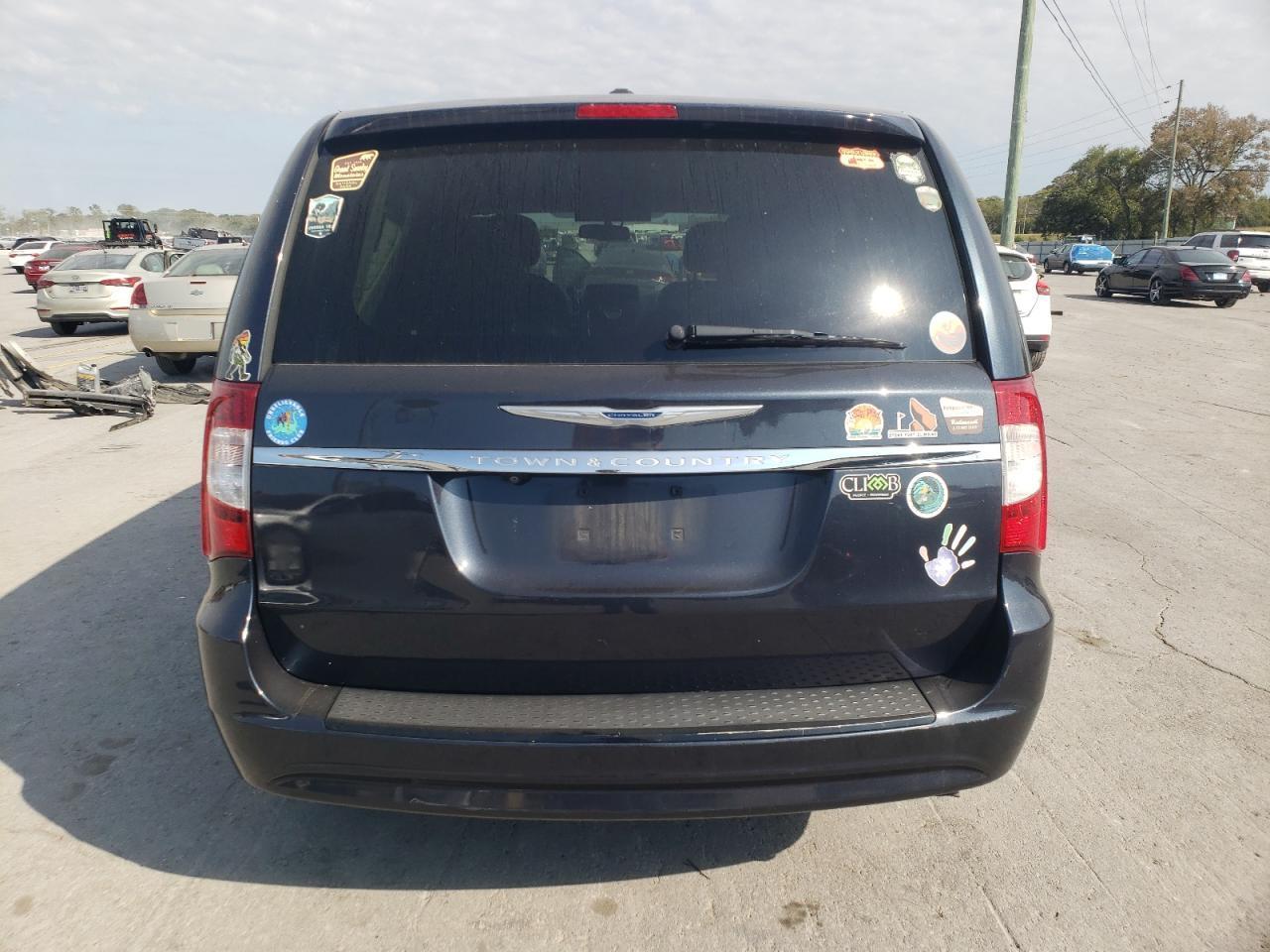 2014 Chrysler Town & Country Touring - Фото 6