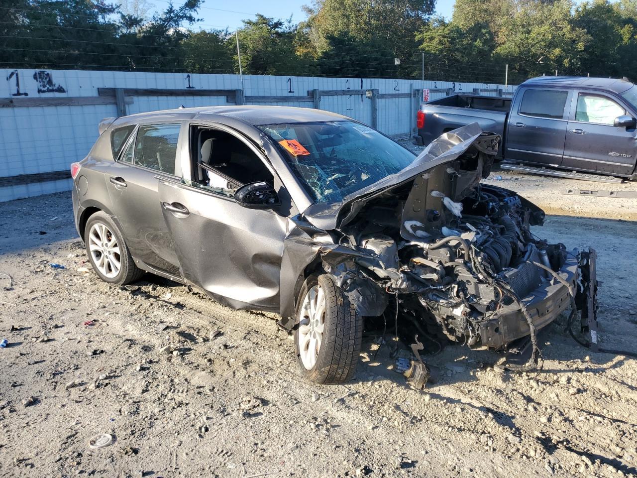 2011 Mazda 3 S - Image 4