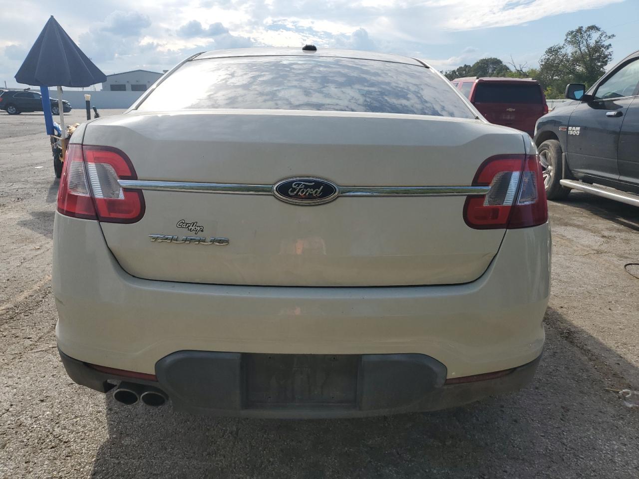 2011 Ford Taurus Se - Image 6