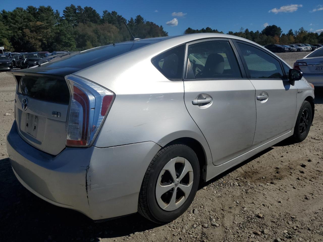 2013 Toyota Prius - Image 3