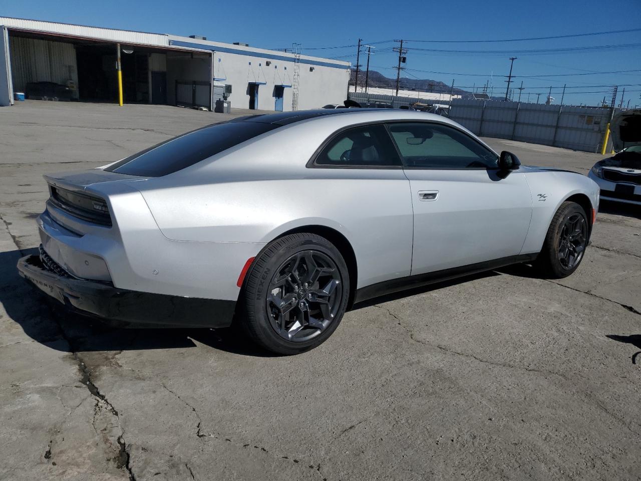 2025 Dodge Charger Daytona R/T - Фото 3