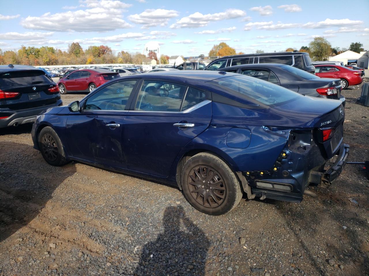 2019 Nissan Altima S - Фото 2
