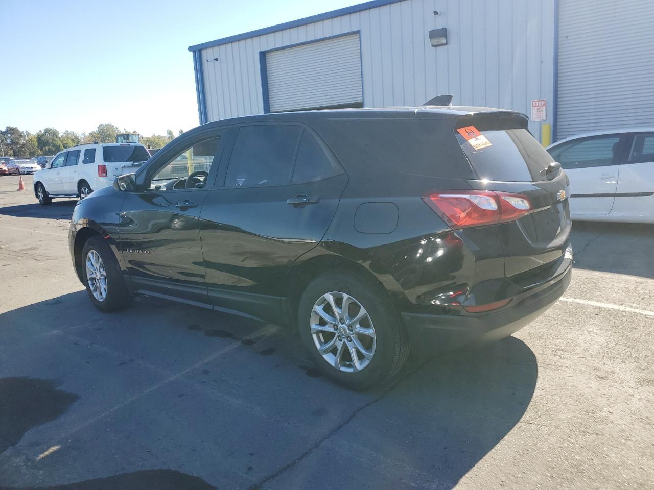 2019 Chevrolet Equinox Ls - Фото 2