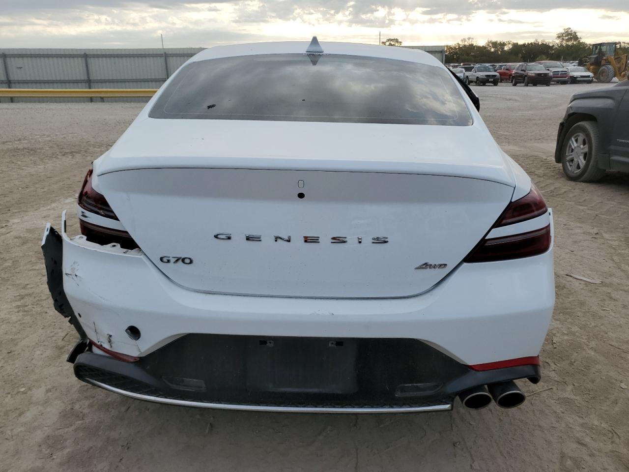 2023 Genesis G70 Base - Фото 6