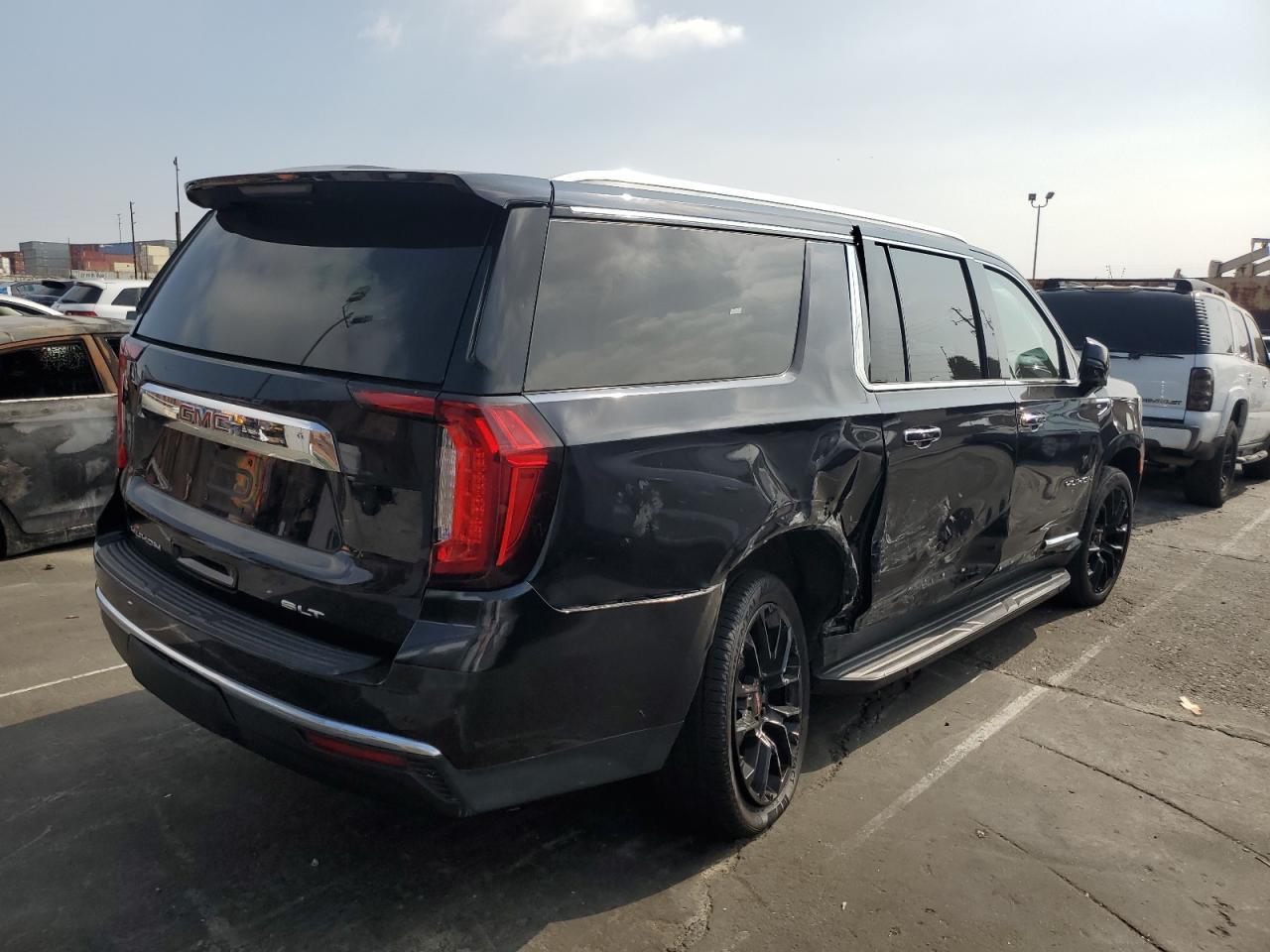 2022 GMC Yukon Xl K1500 Slt - Фото 3