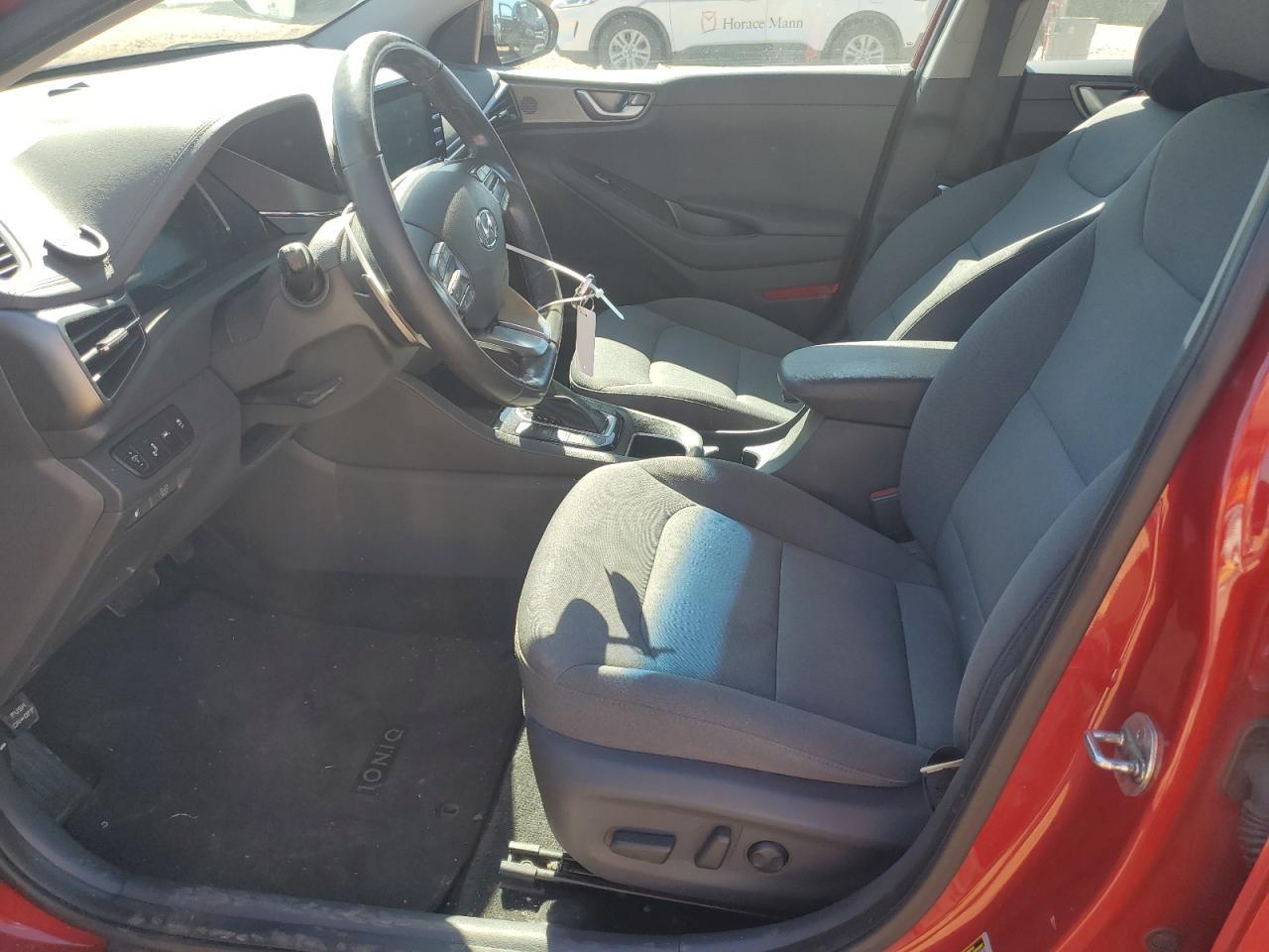 2020 Hyundai Ioniq Se - Image 7