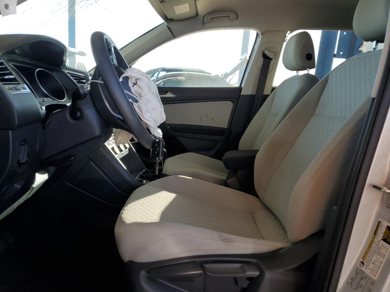 2018 Volkswagen Tiguan S - Image 7