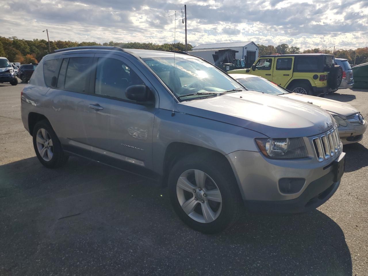 2015 Jeep Compass Sport - Image 4