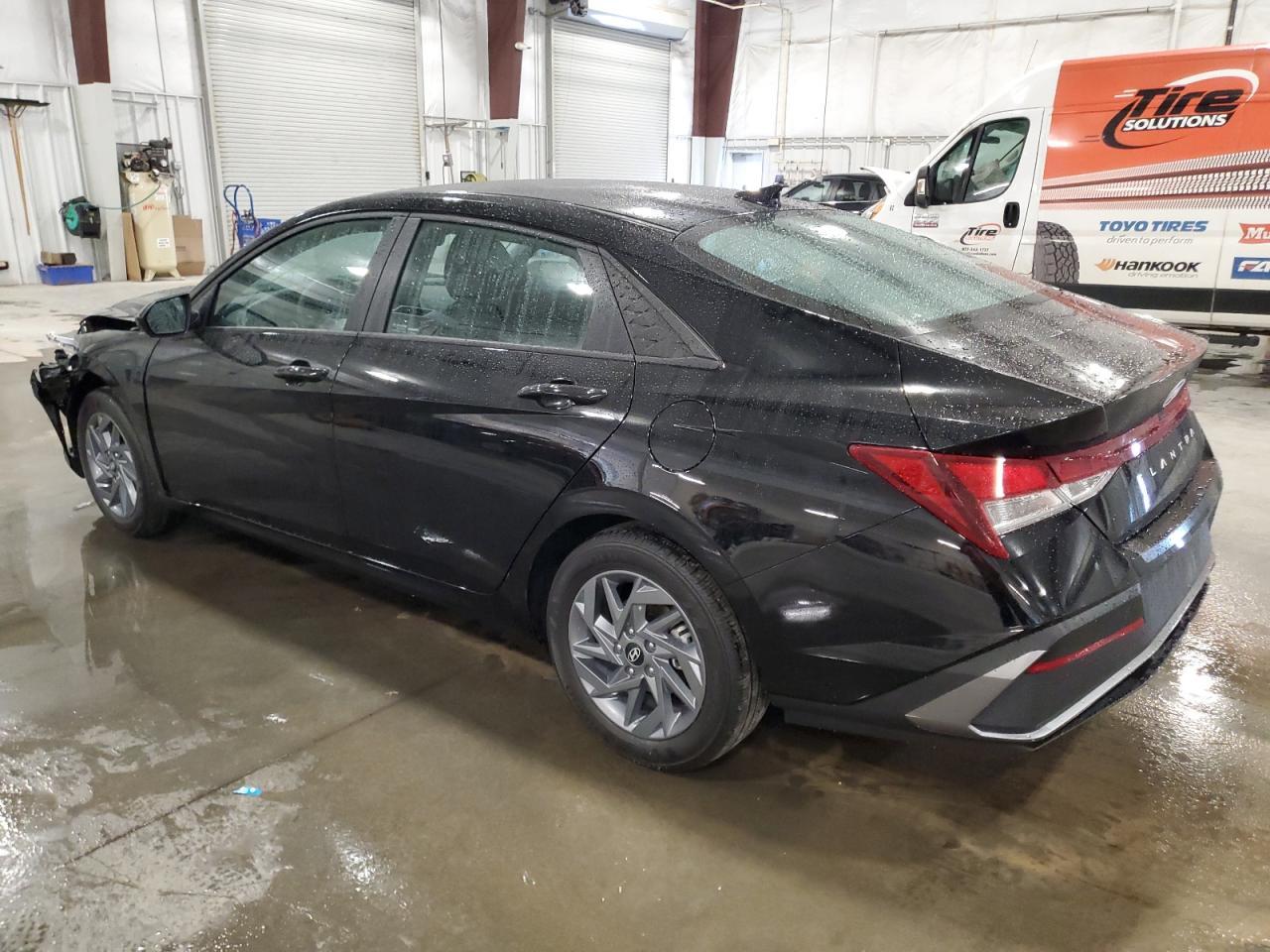 2024 Hyundai Elantra Sel - Фото 2