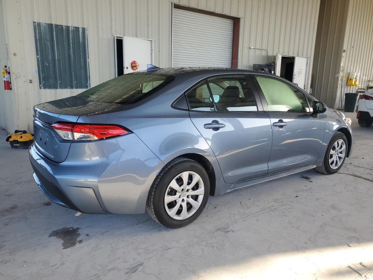 2022 Toyota Corolla Le - Фото 3