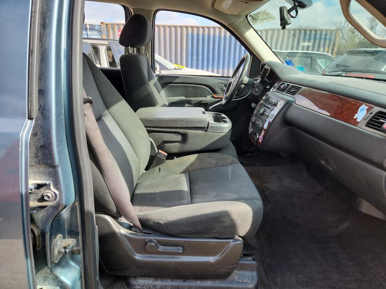 2012 Chevrolet Avalanche Ls - Image 7