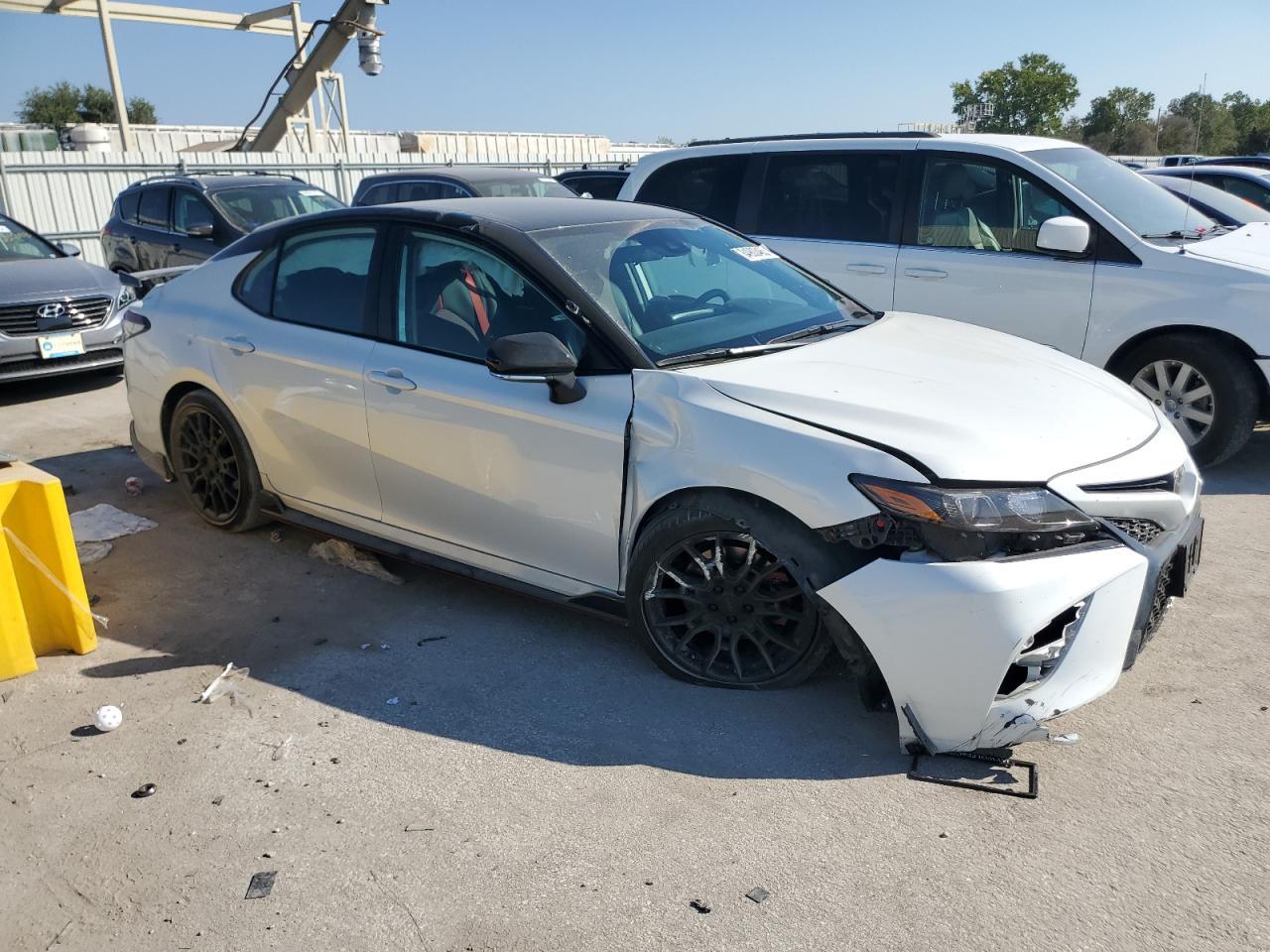2024 Toyota Camry Trd - Фото 4