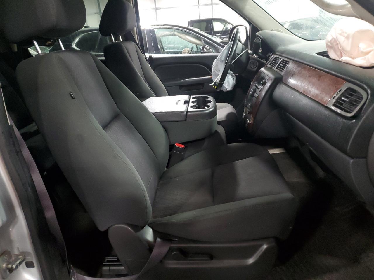 2013 Chevrolet Tahoe K1500 Ls - Image 7