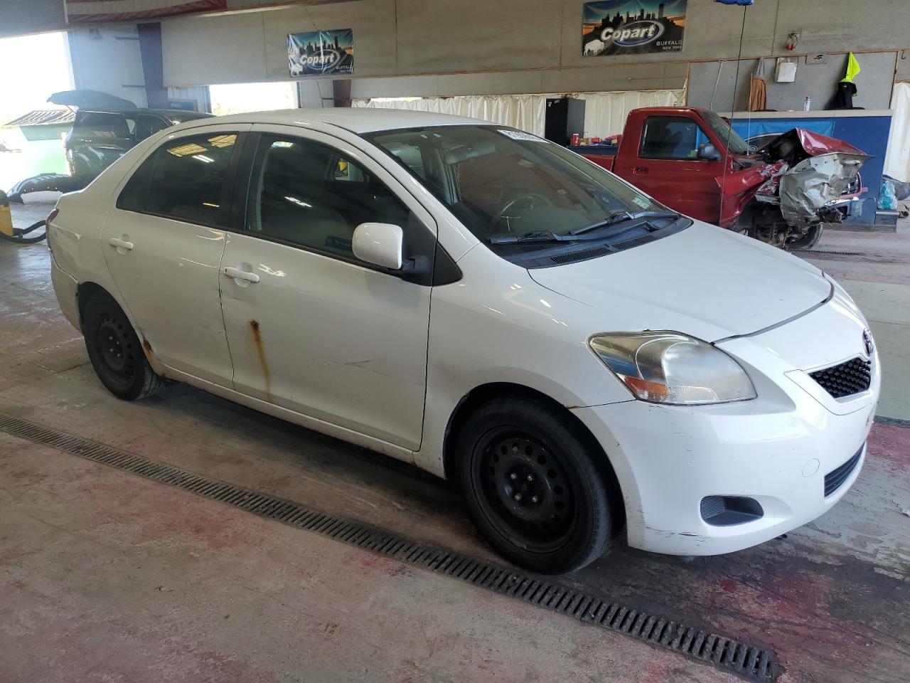 2012 Toyota Yaris - Image 4