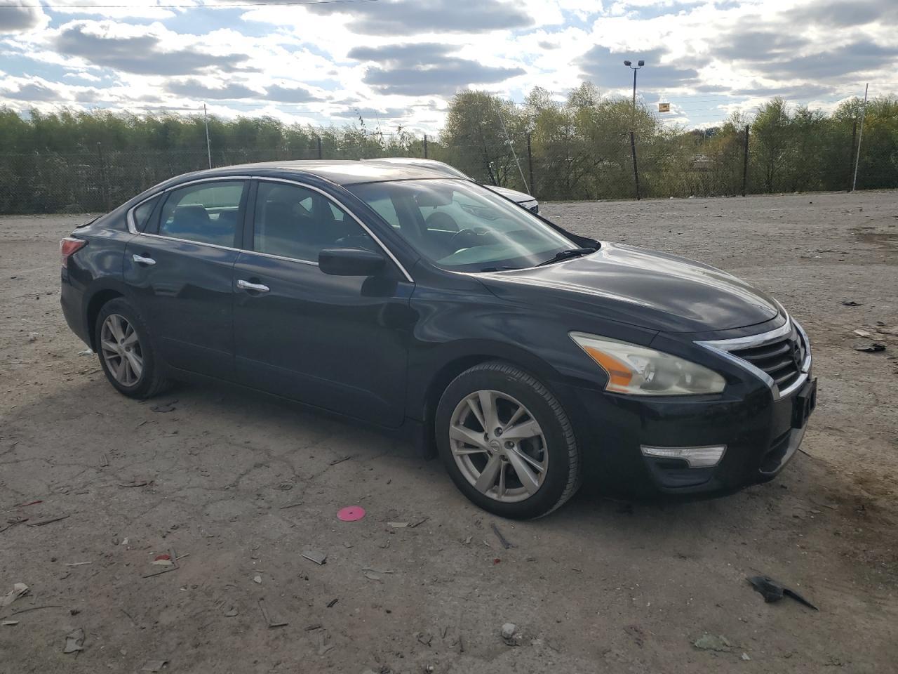 2014 Nissan Altima 2.5 - Image 4