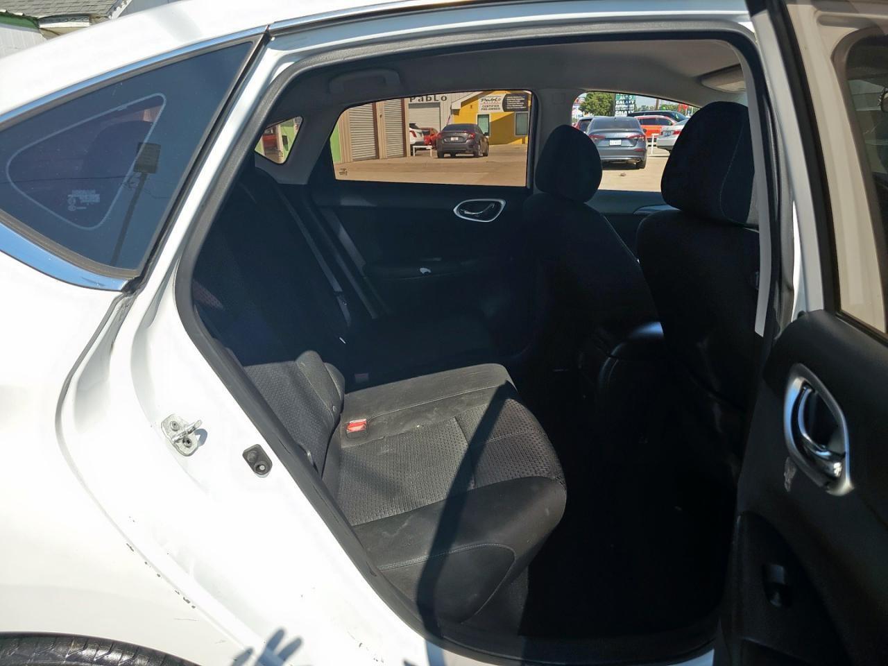 2017 Nissan Sentra S - Фото 6