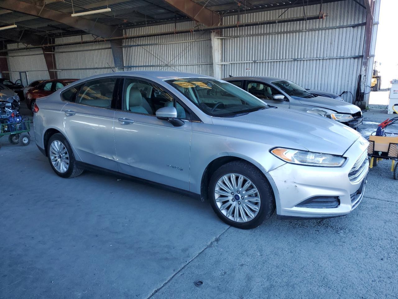 2014 Ford Fusion S Hybrid - Image 4