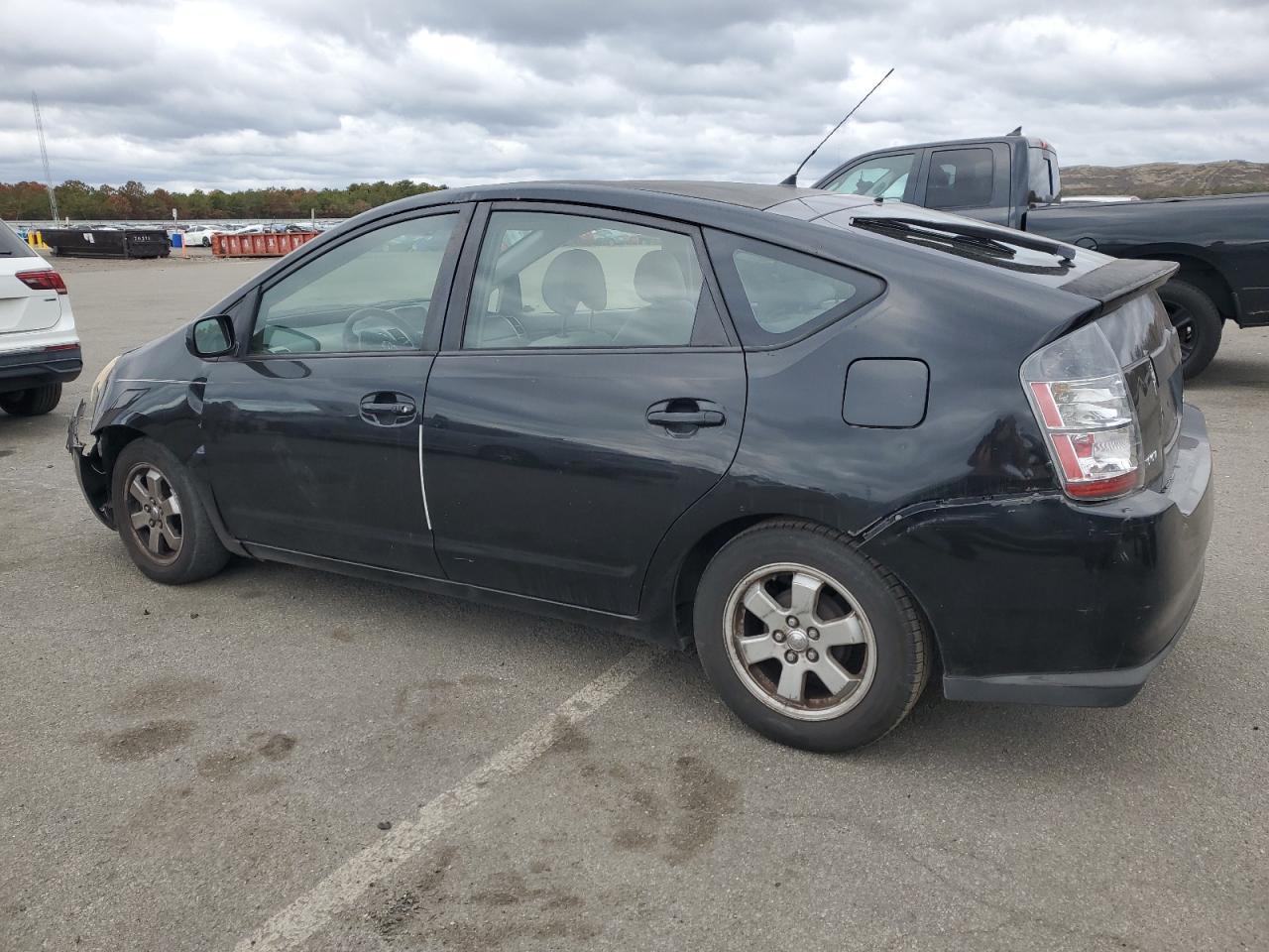 2005 Toyota Prius - Image 2