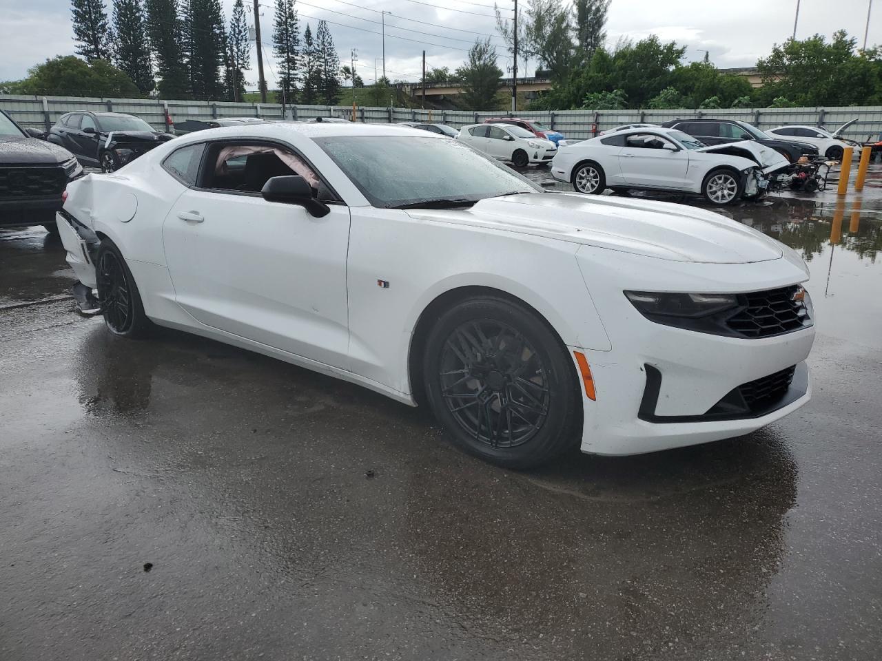 2022 Chevrolet Camaro Ls - Image 4