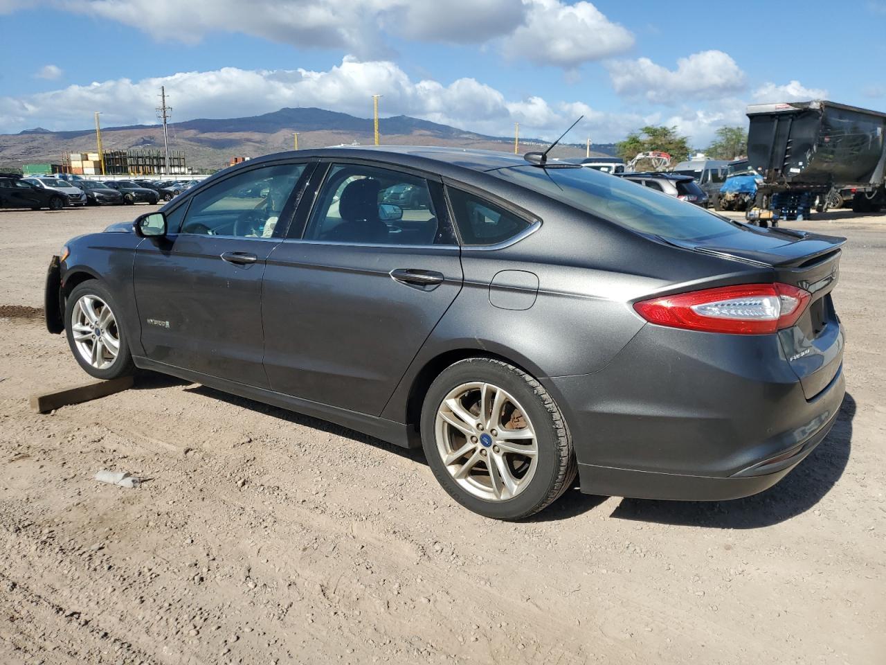 2016 Ford Fusion Se Hybrid - Image 2