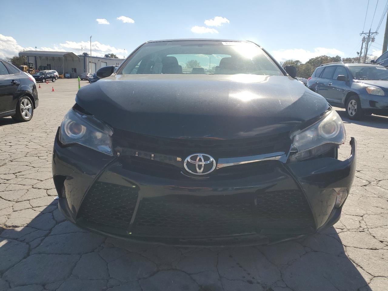 2017 Toyota Camry Le - Фото 5