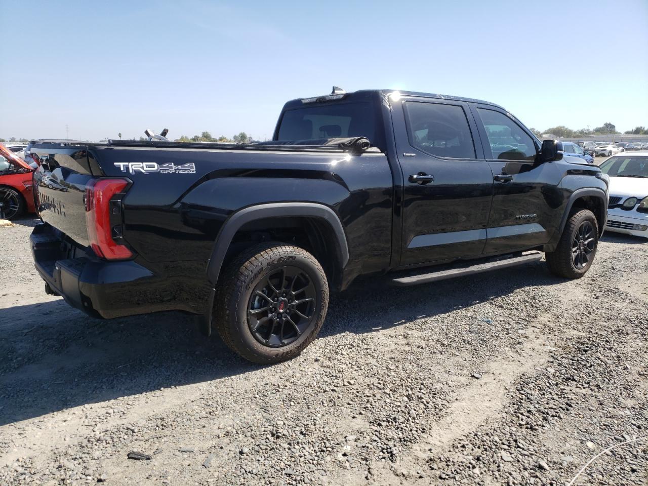 2025 Toyota Tundra Crewmax Limited - Фото 3