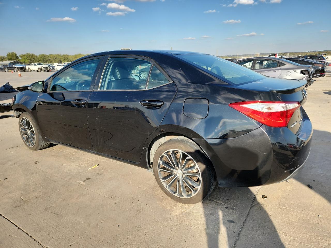 2016 Toyota Corolla S Plus - Фото 2