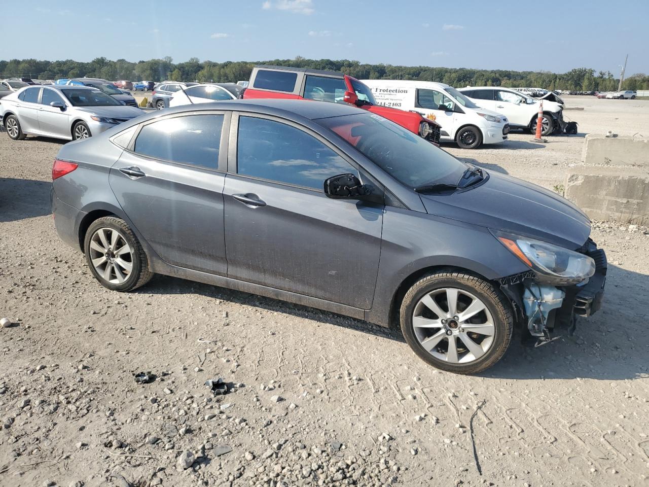 2012 Hyundai Accent Gls - Фото 4