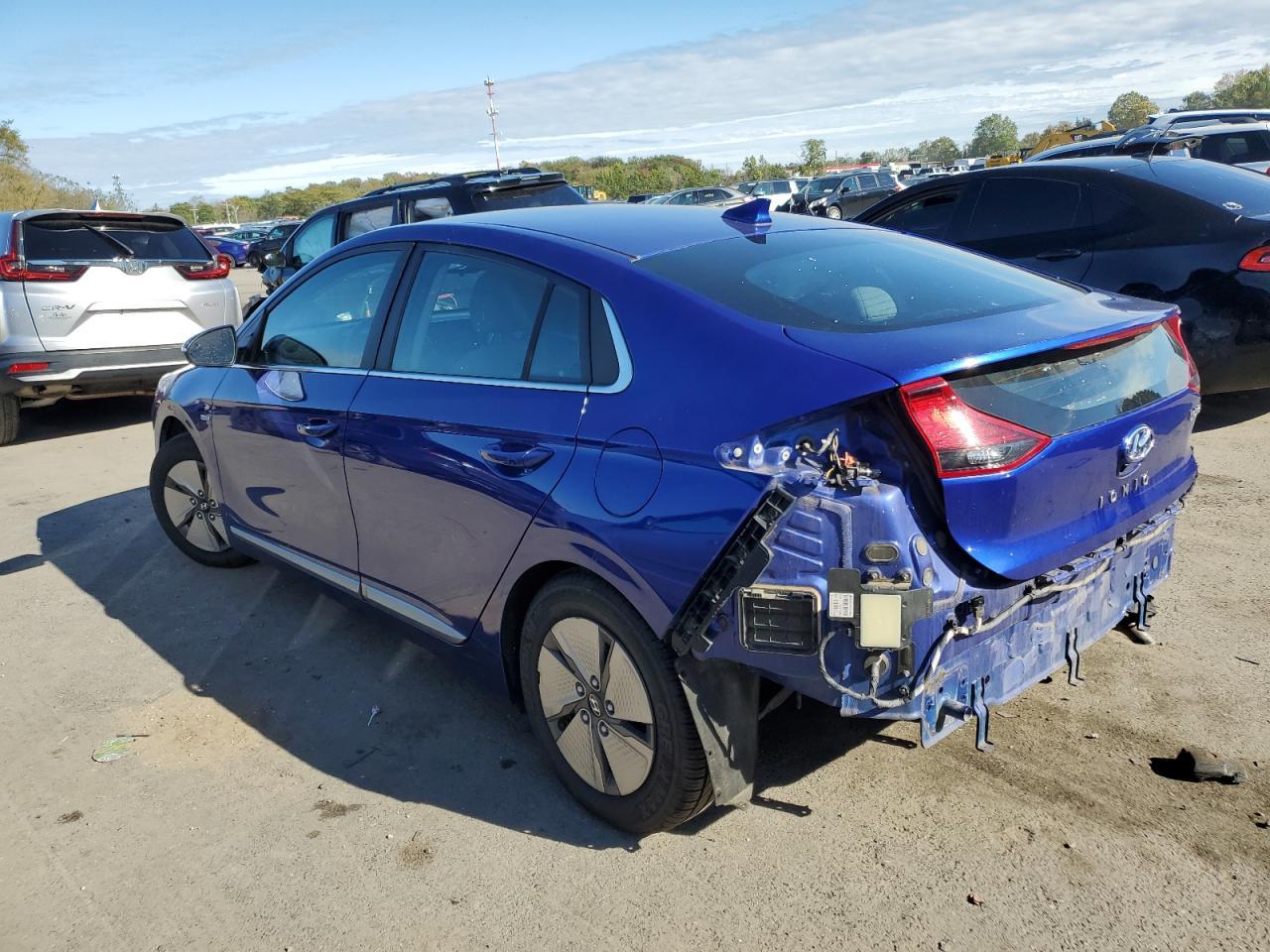 2020 Hyundai Ioniq Se - Image 2