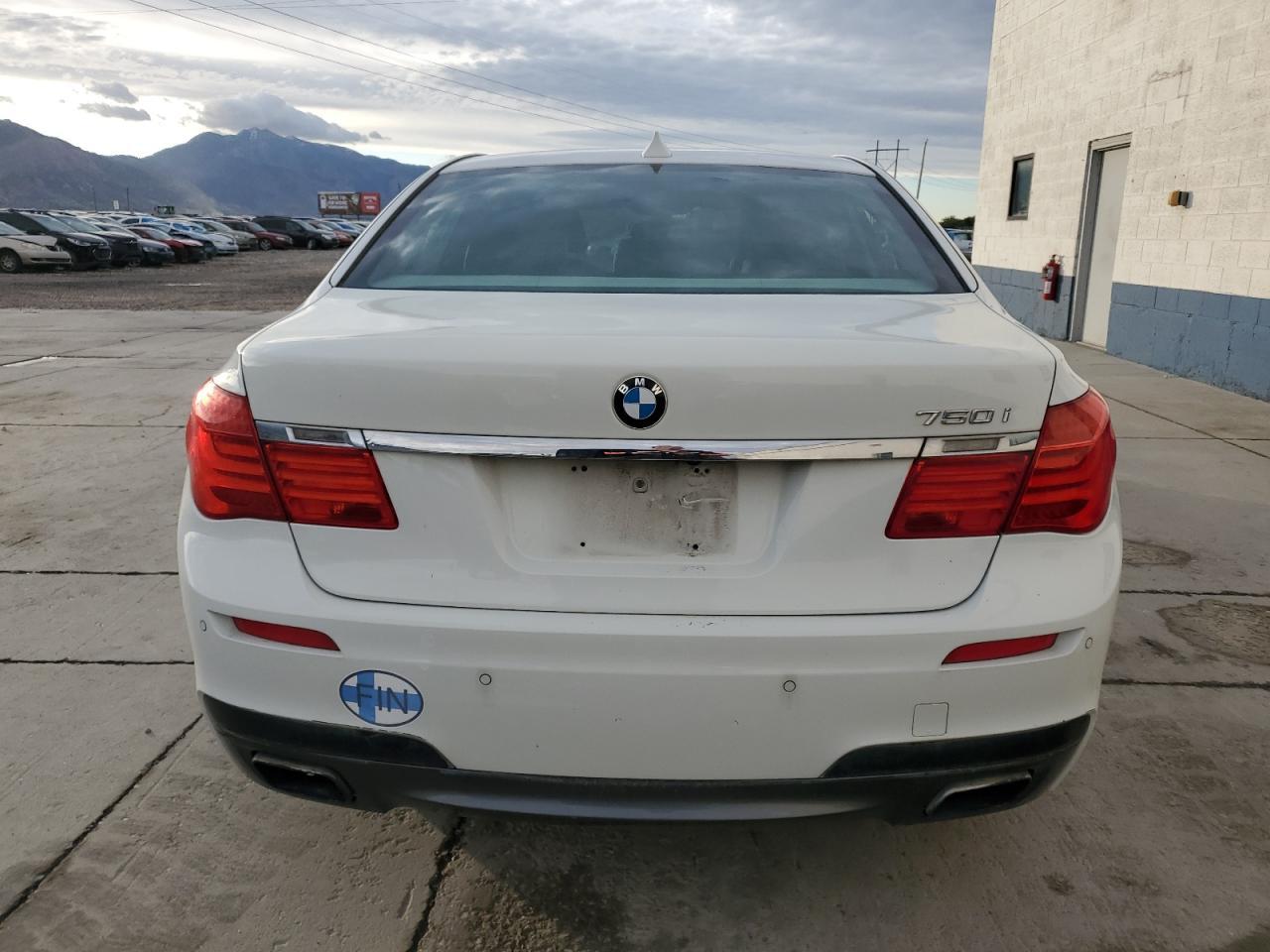 2012 BMW 750 Xi - Фото 6