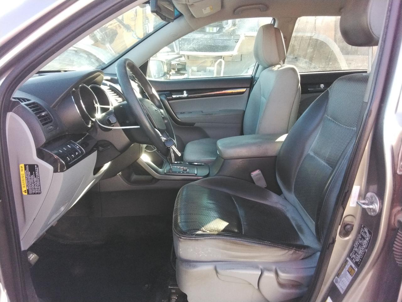 2011 Kia Sorento Lx - Image 7