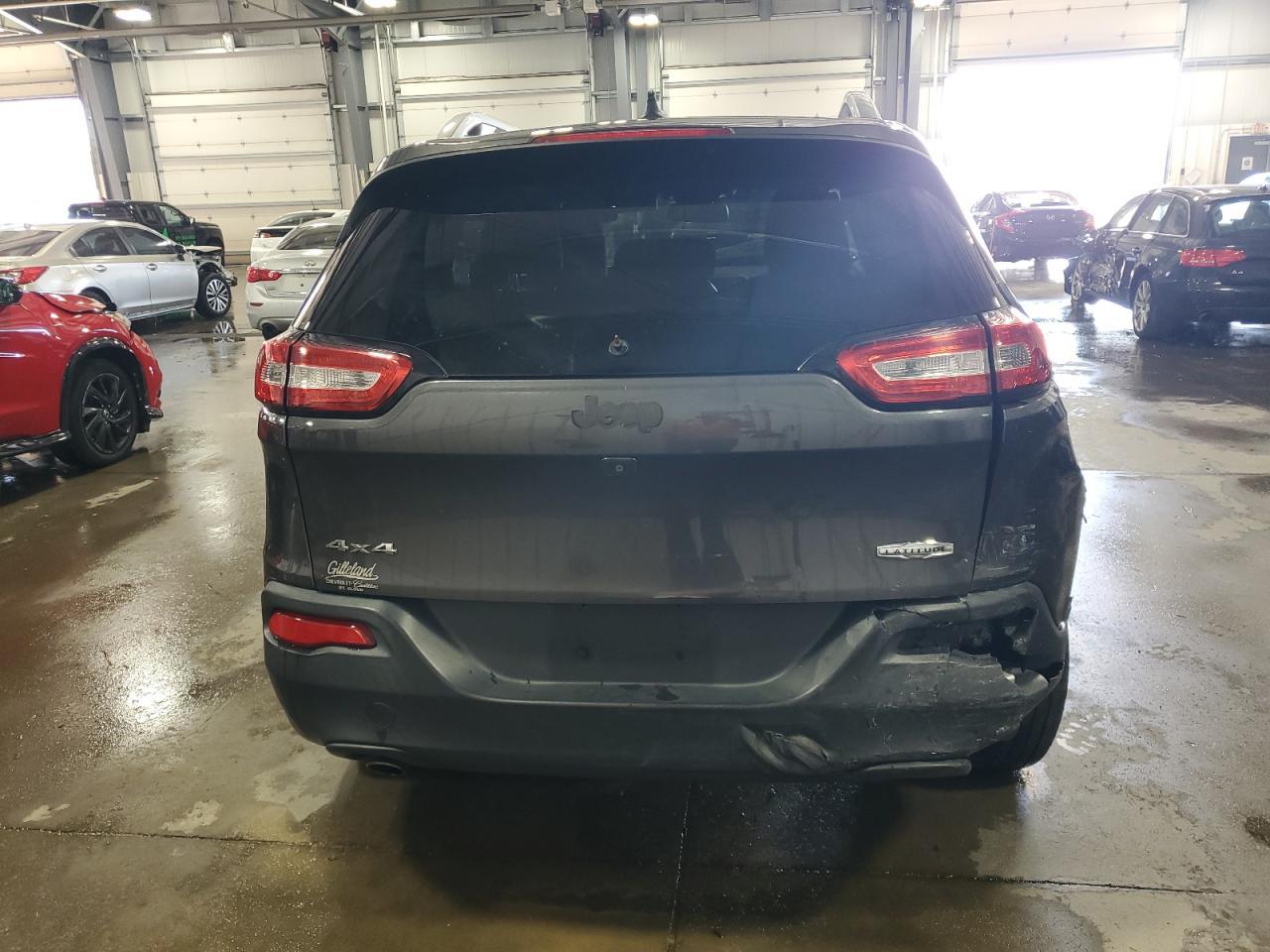 2015 Jeep Cherokee Latitude - Фото 6