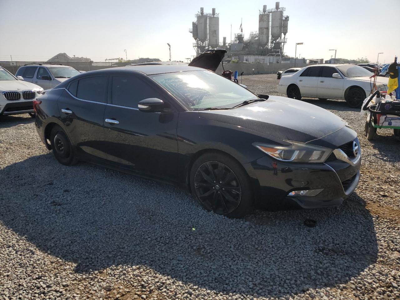 2017 Nissan Maxima 3.5S - Image 4