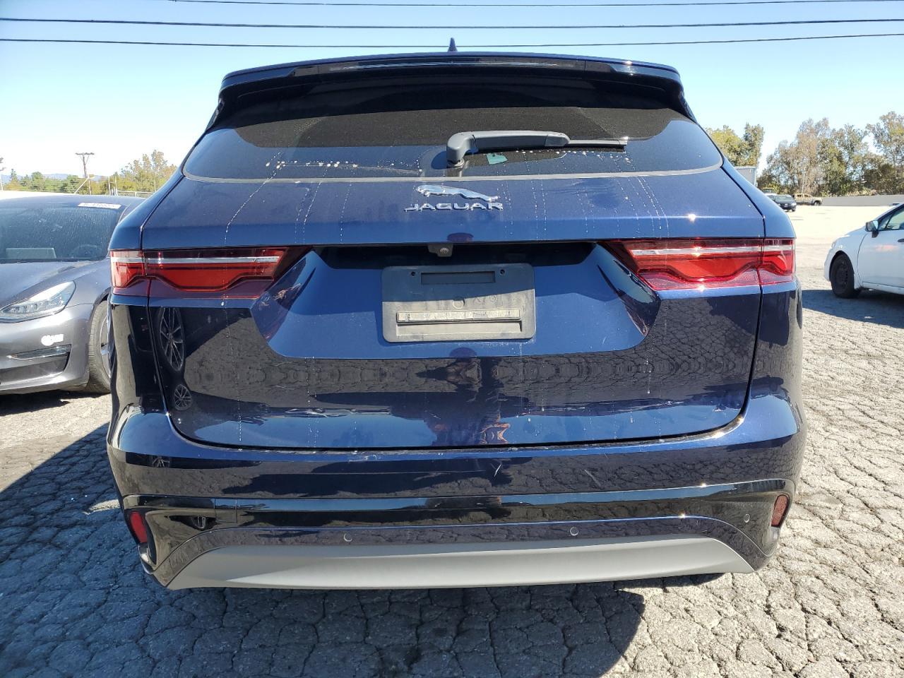 2024 Jaguar F-Pace R-Dynamic S - Фото 6