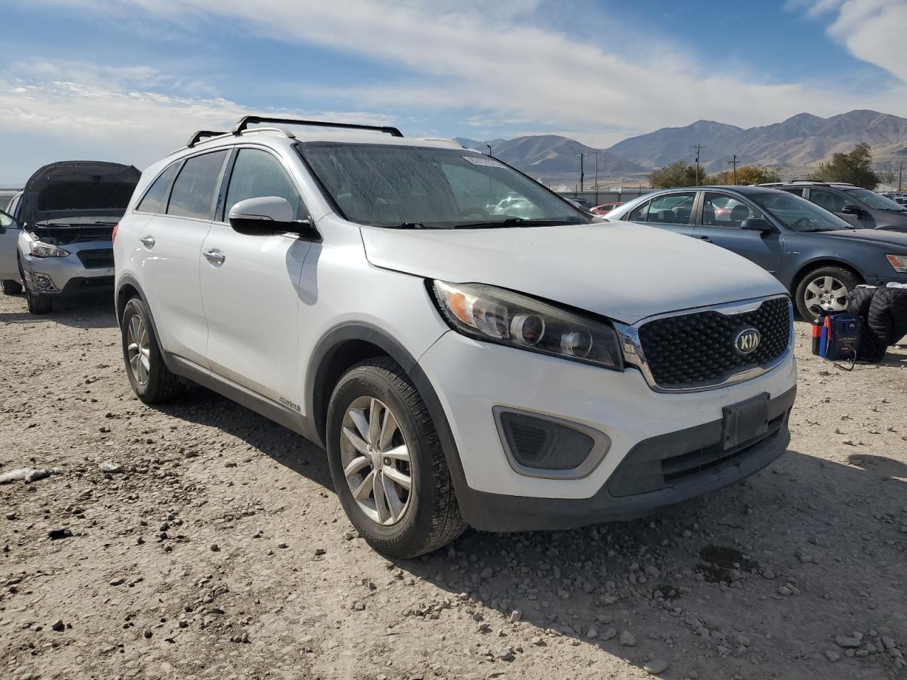 2017 Kia Sorento Lx - Image 4