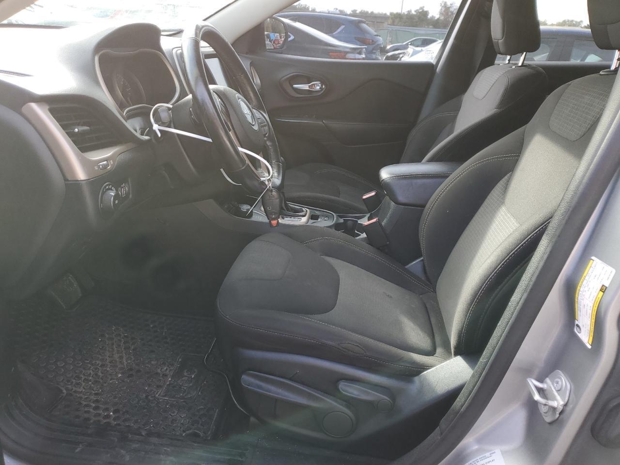 2016 Jeep Cherokee Latitude - Фото 7